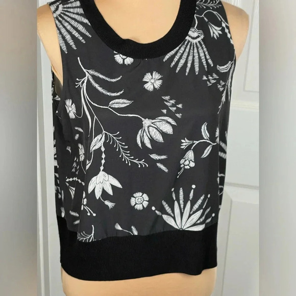❤️ATHLETA ZEPHYR SHELL CROPPED TANK TOP-WILDFLOWER BLACK/WHITE-S❤️ - Picture 8 of 11